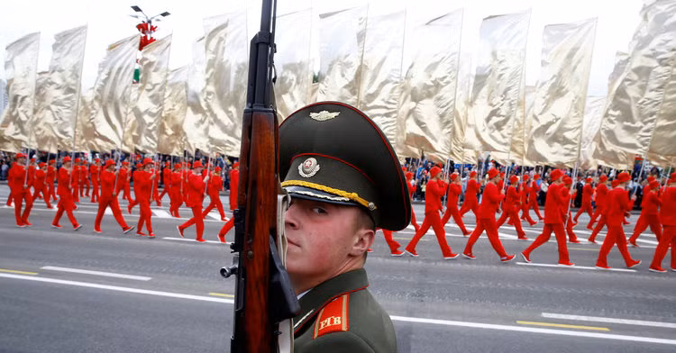 Bao My: Nhung cuoc duyet binh ma ong Trump nen hoc tap