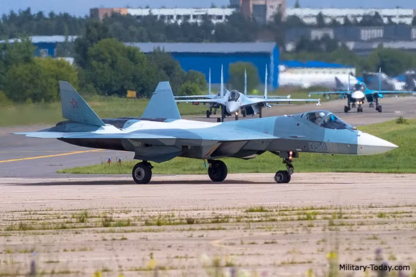 Nếu được tham gia vào chương trình phát triển Su-57 của Nga - dù là tham gia với bất cứ tư cách nào - thì Thổ Nhĩ Kỳ cũng sẽ là quốc gia đầu tiên trên thế giới tham gia được tới hai dự án phát triển tiêm kích thế hệ năm từ nước ngoài. Nguồn ảnh: BI.