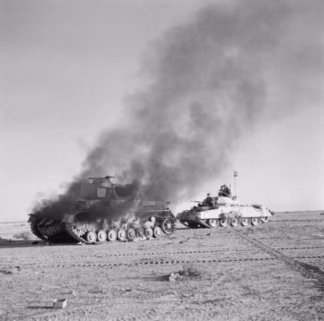 Theo như học thuyết này, xe tăng hạng trung Panzer IV sẽ sử dụng hoả lực của mình để áp chế hoả lực của đối phương, phá công sụ, ụ súng, ụ pháo của đối phương. Điểm sai lầm của học thuyết này đó là do Panzer IV chỉ làm nhiệm vụ yểm trợ nên nó sẽ phải đi sau bộ binh. Nguồn ảnh: Warhistory.
