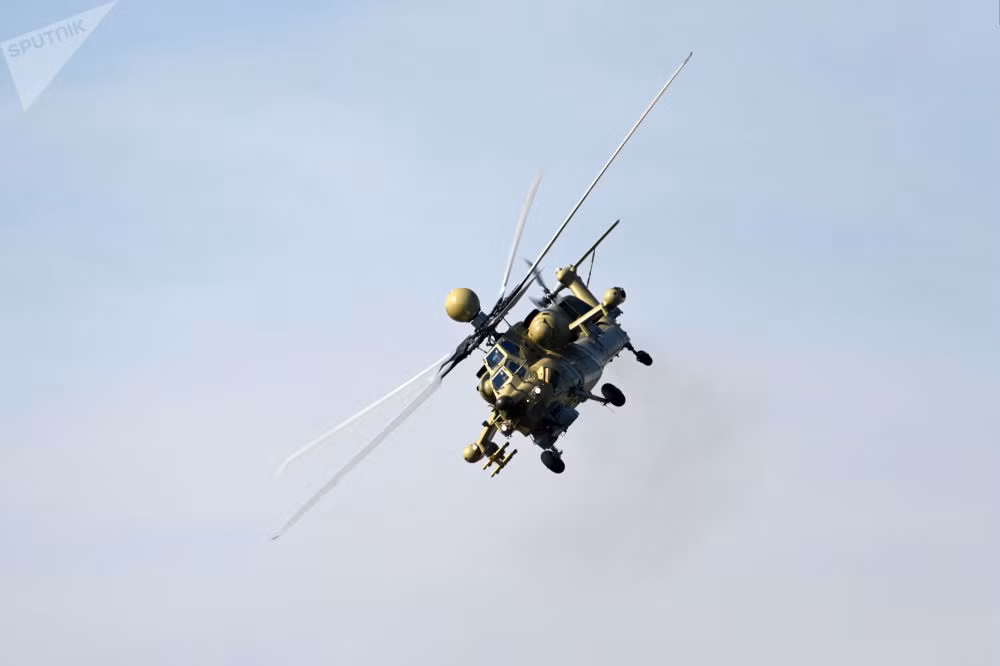 Máy bay trực thăng tấn công Mi-28UB Thợ Săn Đêm phiên bản dành riêng cho huấn luyện - chiến đấu bay trình diễn sau khi được lắp ráp xong từ nhà máy Rostvertol. Nguồn ảnh: Sputnik.
