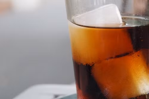 Dau bung di kham, bac si bao uong nuoc nay va ket bat ngo