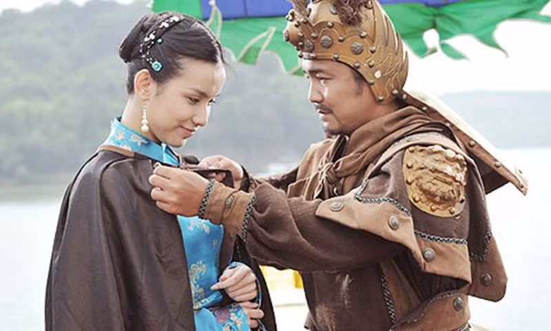 Sau cái chết của vua Quang Trung, cuộc đời Bắc cung hoàng hậu gặp sóng gió với nhiều tiếng oan như giết vua, lấy vua Gia Long, cựu thù của chồng… (Ảnh: Phim Tây Sơn hào kiệt).