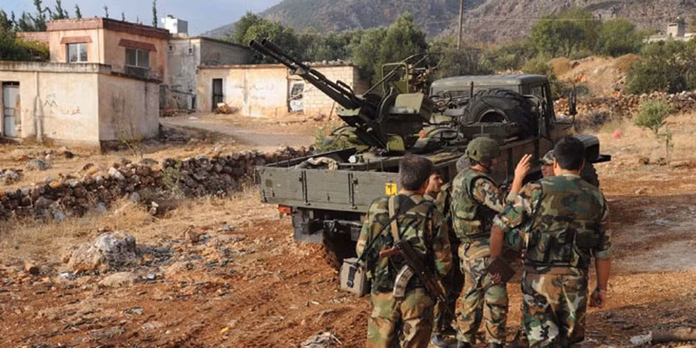 Trong chiến dịch tiến công Latakia, Syria thành lập Quân đoàn Tiến công số 4, dựa trên lực lượng còn lại của Quân khu 3 và 4 cùng ít nhất 6 lữ đoàn an ninh tư nhân của người Alawis do Vệ binh Cộng hòa Syria chỉ huy. 
