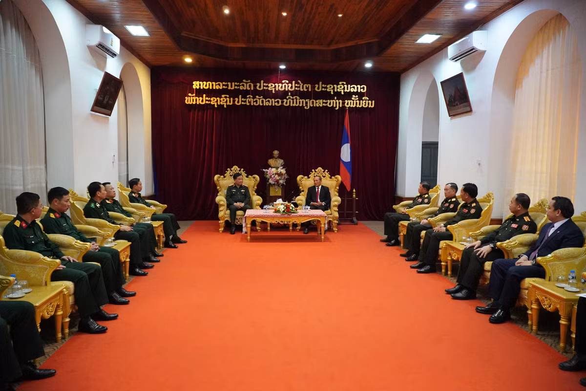 Thuc day hop tac quoc phong, giao luu nhan dan Viet Nam - Lao-Hinh-2