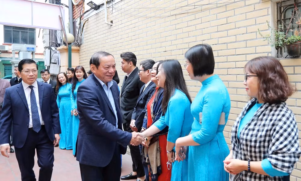 Quản lý nhà nước về báo chí để kiến tạo cho sự phát triển Quan ly nha nuoc ve bao chi de kien tao cho su phat trien