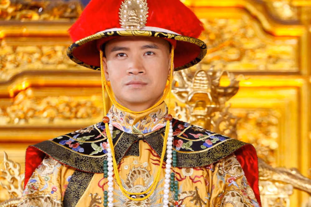 Do đó, để bảo quản thi hài nhà vua không bị phân hủy, bốc mùi hôi thối khó chịu, người xưa thực hiện quy trình đặc biệt.