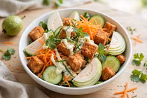 Quả ổi giàu vitamin C, gợi ý công thức món salad giòn ngon 