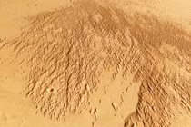 Hình ảnh tuyệt đẹp từ tàu Mars Express về cỗ máy phun cát trên sao Hỏa 