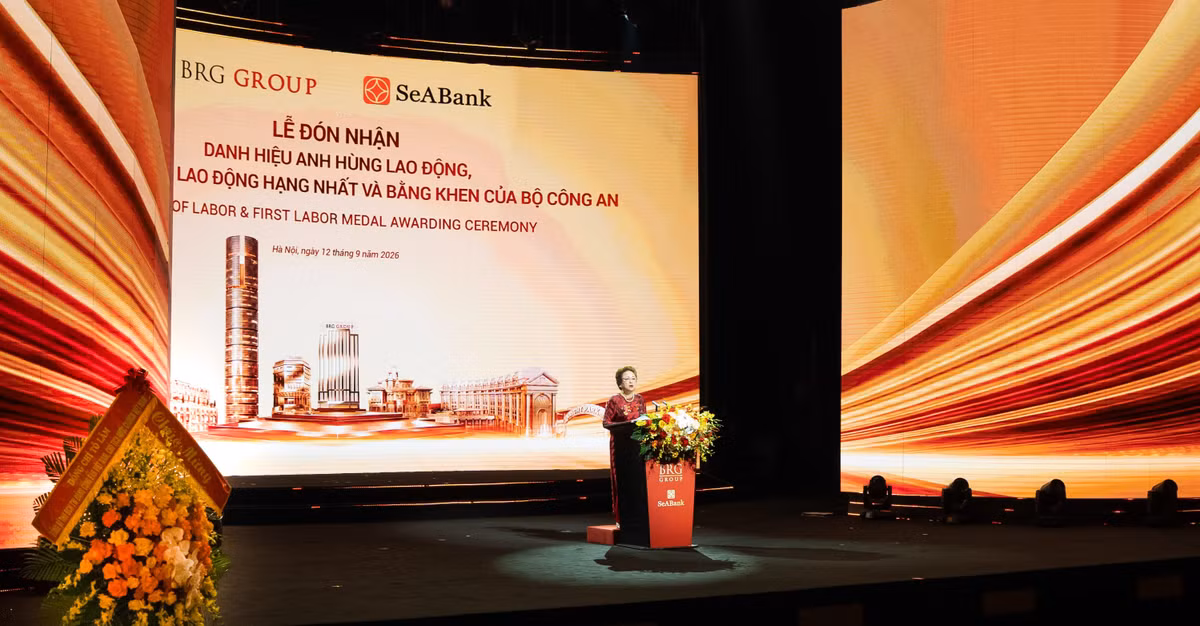 anh-5-anh-hung-lao-dong-nguyen-thi-nga-phat-bieu-dap-tu-tai-buoi-le.jpg