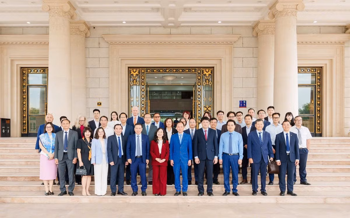 Gallery - Vingroup hợp tác cùng Viện Hàn lâm Khoa học và Công nghệ Việt Nam - image 5