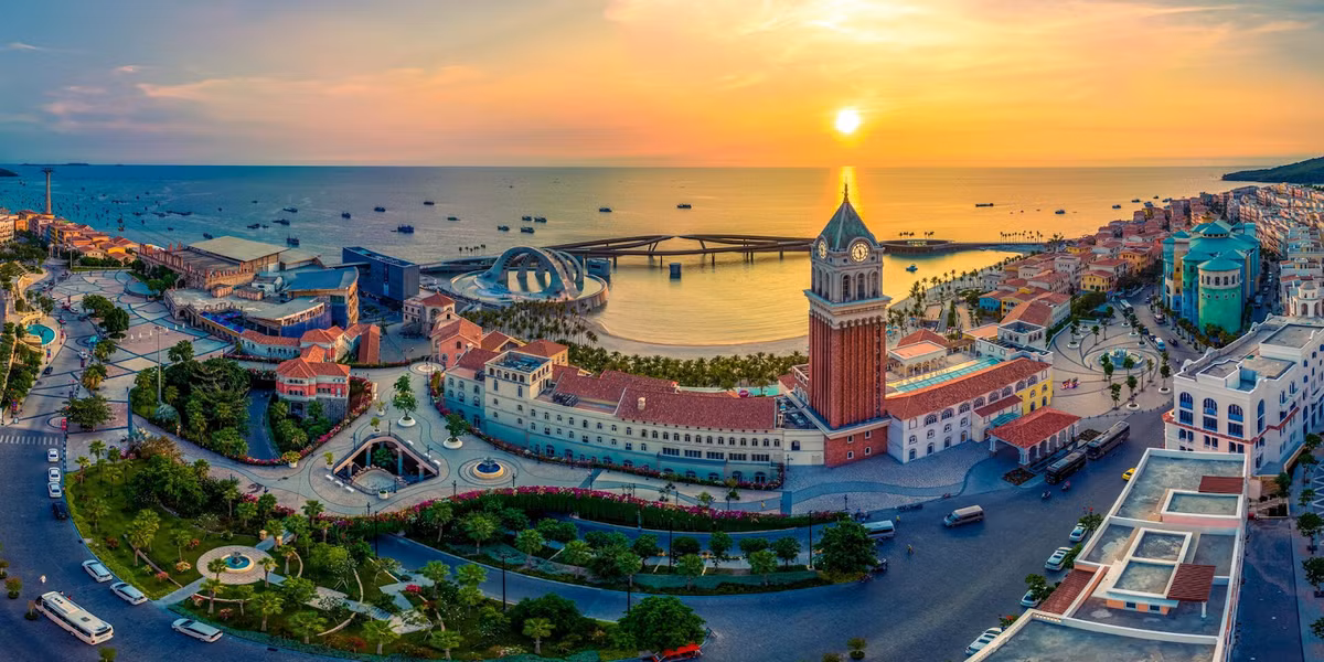 phu-quoc-sunset-town.jpg