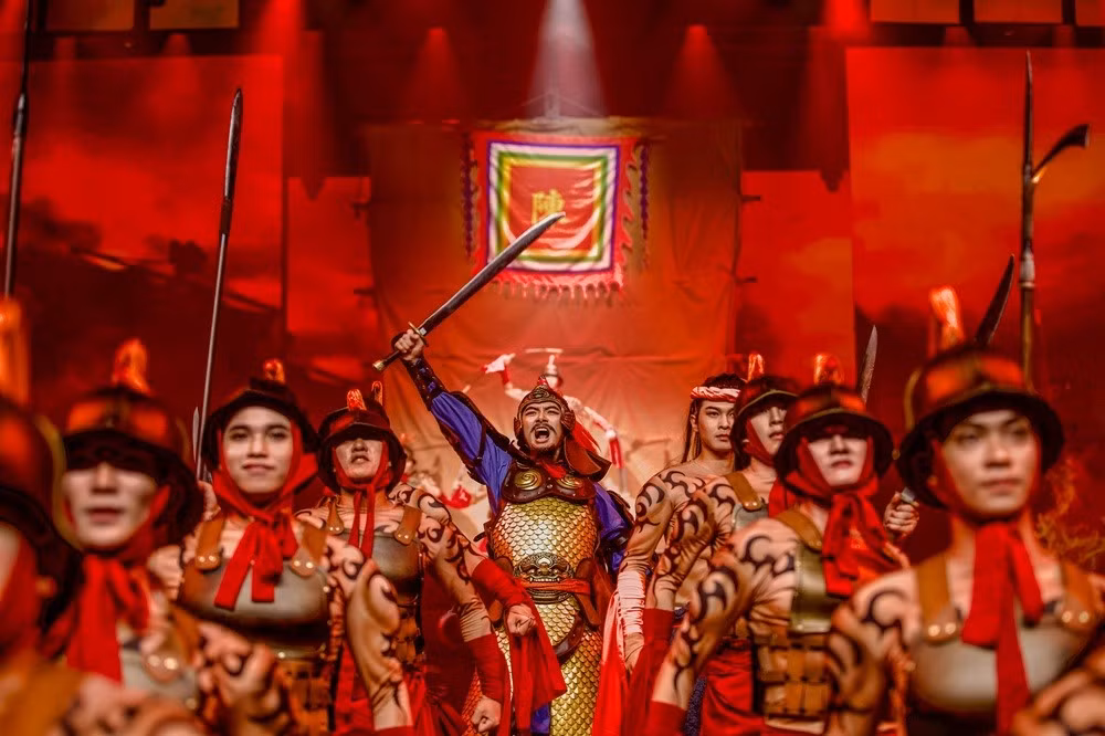 5-4000-nam-lich-su-duoc-phuc-dung-song-dong-trong-75-phut-voi-nhung-trai-nghiem-da-giac-quan-lan-dau-tien-xuat-hien-tai-viet-nam.jpg