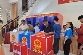 TPHCM: Cử tri phường Bình Dương và Thủ Dầu Một hân hoan đi bầu cử
