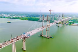 Đẩy nhanh tiến độ cao tốc Bến Lức-Long Thành, phấn đấu thông xe tháng 09/2026
