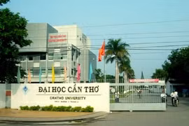 Công ty Phi Long: Tỷ lệ trúng thầu "vàng" tại Đại học Cần Thơ?