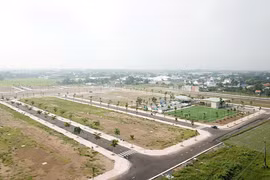 ‘Gọng kìm’ siết thị trường đất nền phía Nam