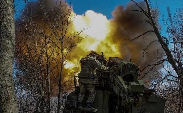 Ukraine chỉ còn 5km ở Bakhmut, Nga tấn công 130 lần/ngày