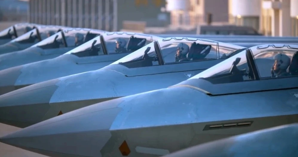 Trung Quốc “phấn đấu” để tiêm kích J-20 bằng F-22 của Mỹ