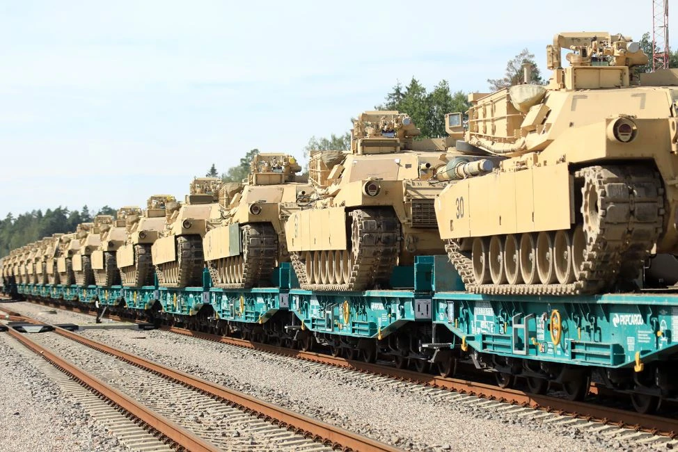 Xe tăng Abrams sắp mặt tại Ukraine sau khi Leopard 2 "mất mặt"