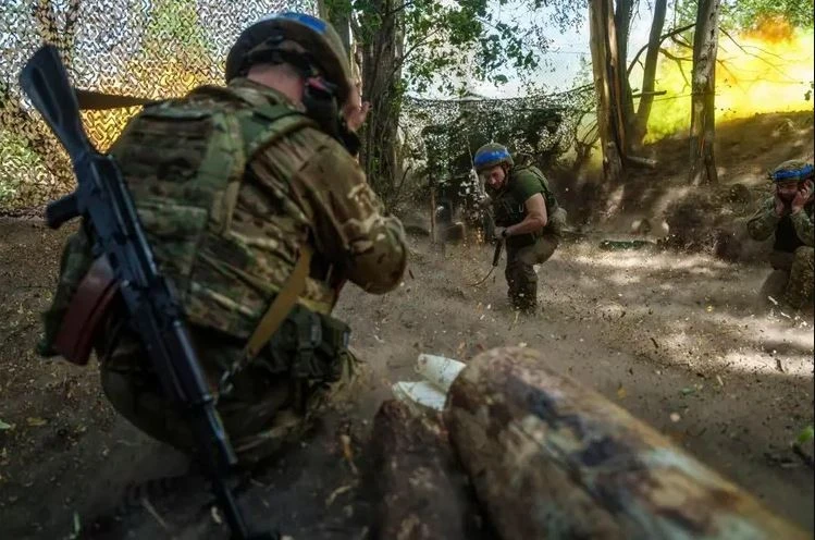 Quá bất ngờ, Ukraine rút quân diện rộng ở chiến trường trọng điểm Donetsk