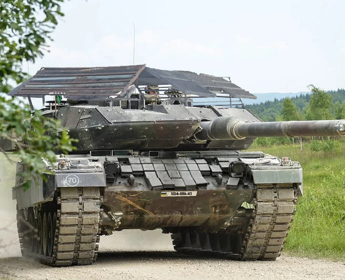 Vừa tới Ukraine, xe tăng Leopard-2 nhận ngay nâng cấp "khủng"
