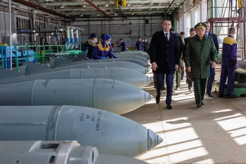 Nga liên tiếp đưa vào sử dụng bom mới tại chiến trường Ukraine