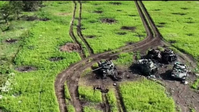 Ukraine quyết “thông chốt" tại Rabotino, Nga dùng bom hạng nặng