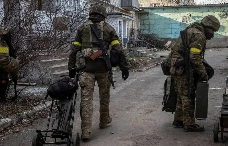 Lợi dụng 36 giờ ngừng bắn, Ukraine triệt thoái khỏi Soledar