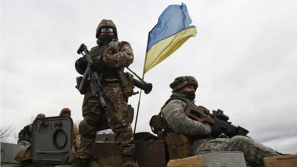 Quân đội Ukraine tăng quân số ở Donbass lên 150.000, sẵn sàng đánh lớn