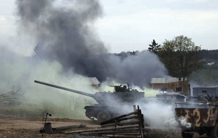 Ukraine tuyên bố vượt sông Dnepr, NATO thận trọng khi Nga rời Kherson