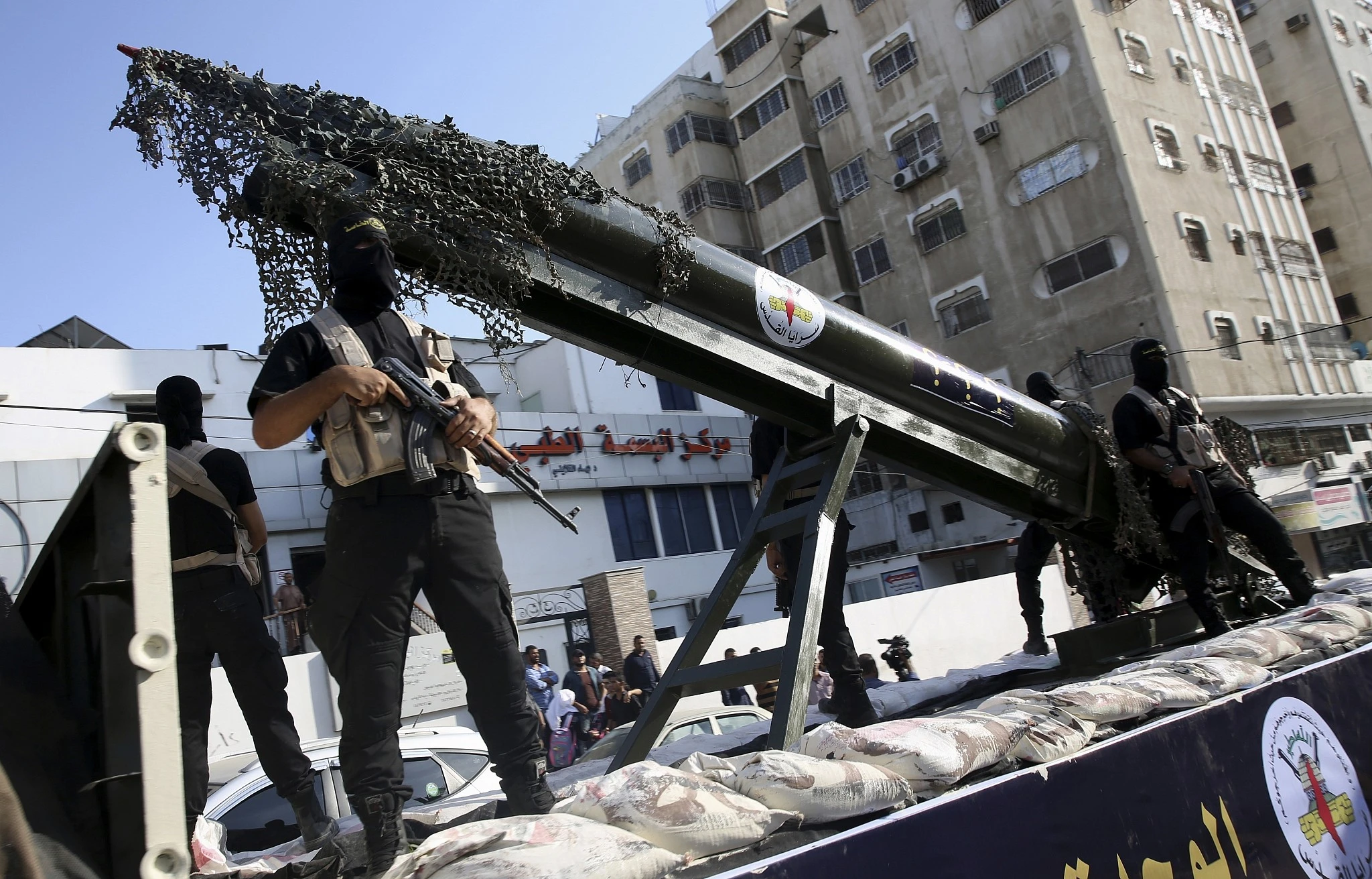 Đến lượt Israel phải phá sóng GPS để “lừa” tên lửa của Hezbollah