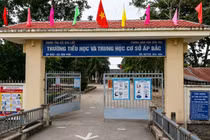 Trường Tiểu học và Trung học cơ sở Ấp Bắc