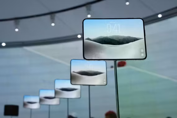 Sức hút của iPhone Duo khi Apple ra mắt điện thoại gập