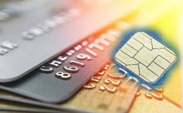 Sắp được thay thế, thẻ ATM gắn chip khác biệt sao với thẻ từ?