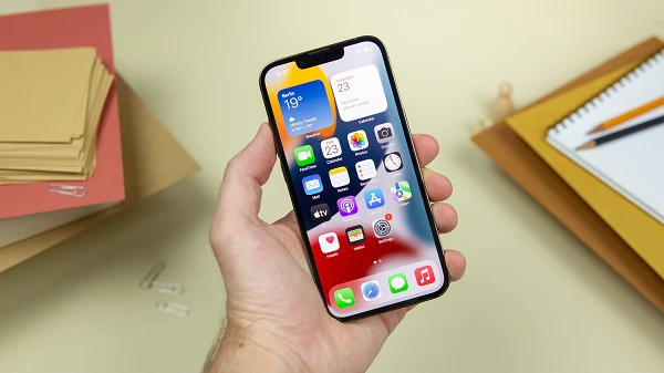 iPhone 13 bị chê “lỗi thời” vì không sở hữu tính năng nào? 