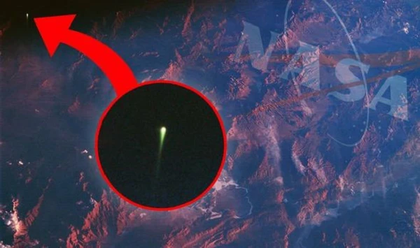 Chấn động hình ảnh UFO xuất hiện trong nhiệm vụ Apollo 7 của NASA 