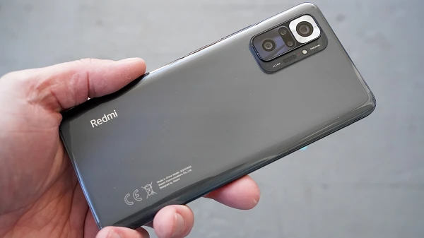Cận cảnh cặp đôi smartphone giá rẻ camera “siêu khủng”