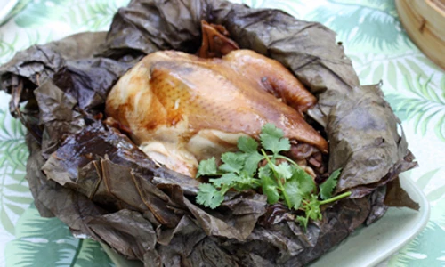 Độc lạ món "gà ăn mày" kiểu Hoa 